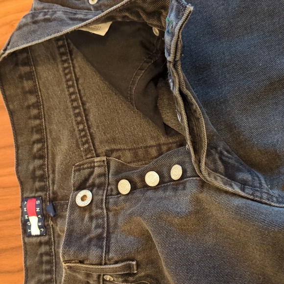 Tommy Hilfiger vintage black denim, 32/30 EU sizing measurements  in 2nd photo! - Picture 12 of 16